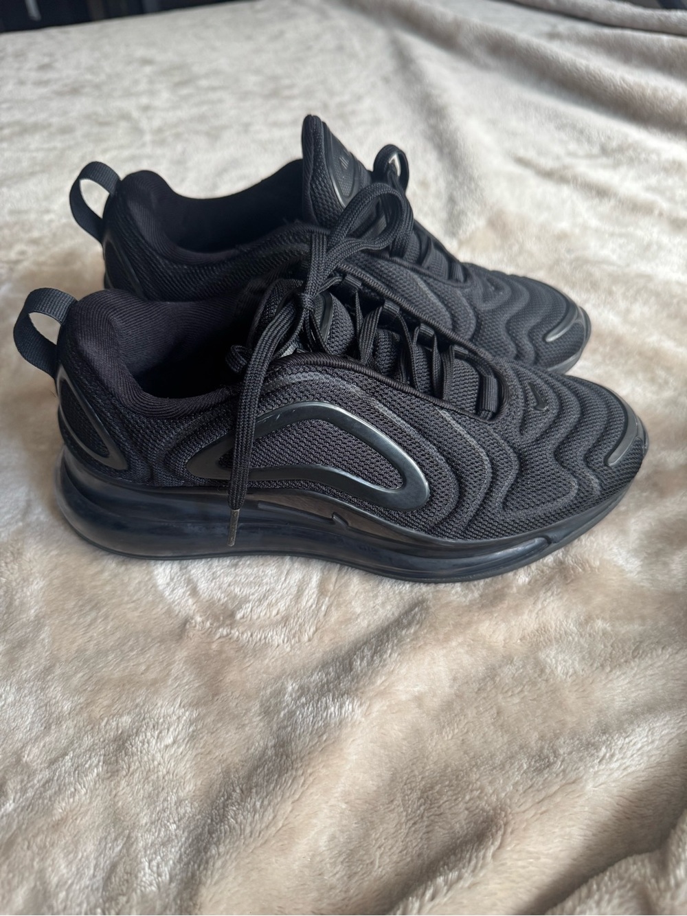 Nike Air Max 720 Black Athletic Shoes